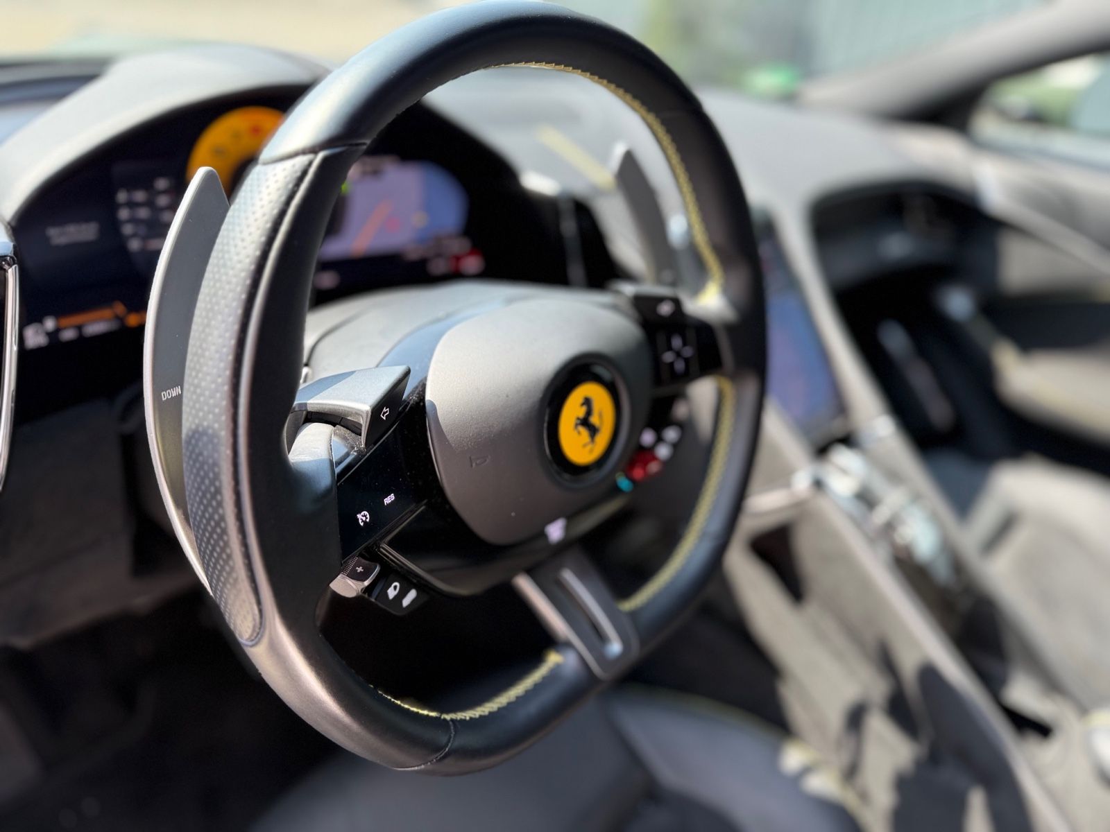 Ferrari Roma JBL SHZ Garantie bis 03.2028 Grigio Silvers foto 9