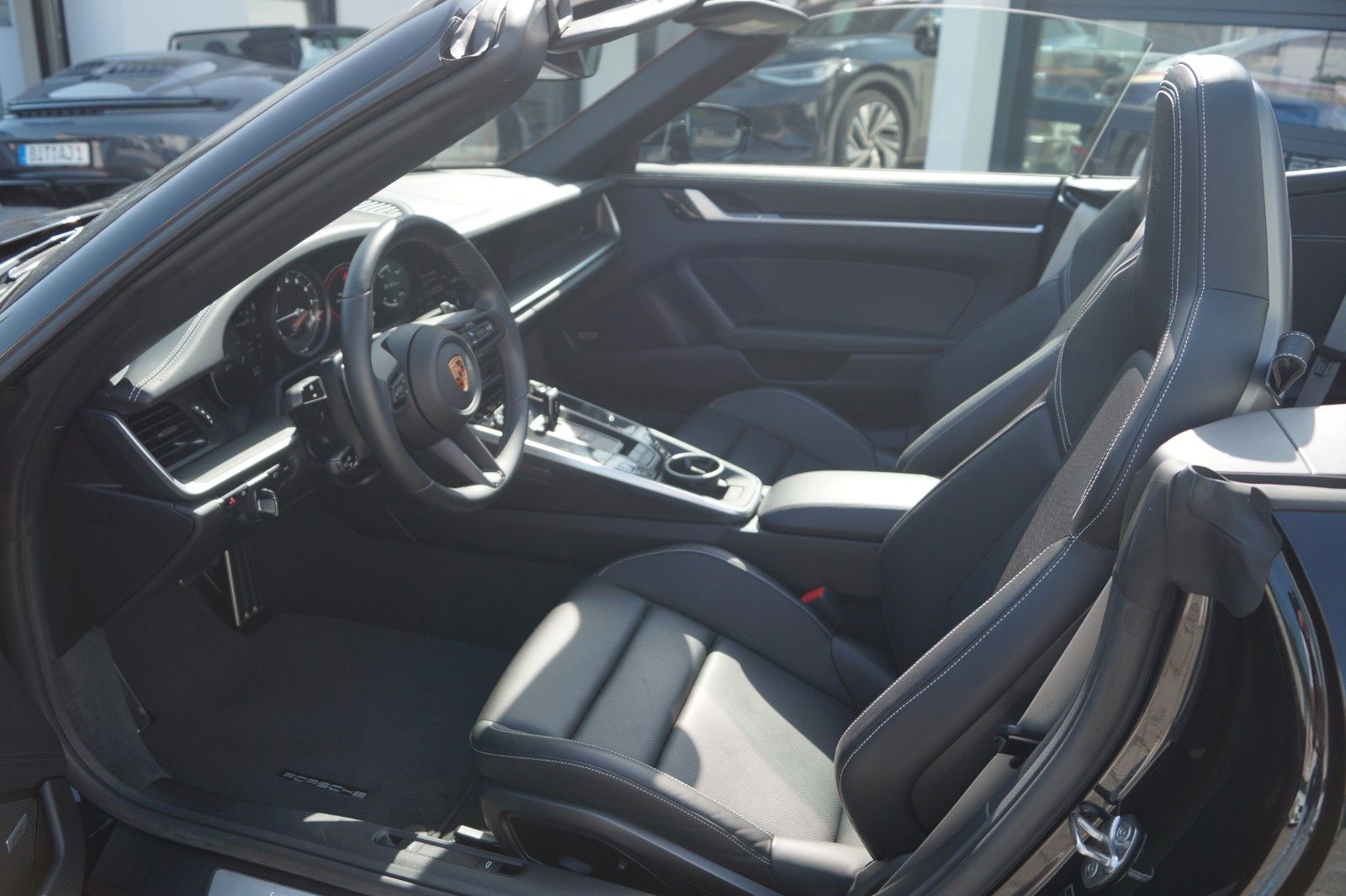 Porsche 911 (992) Carrera 4S Cabriolet foto 13