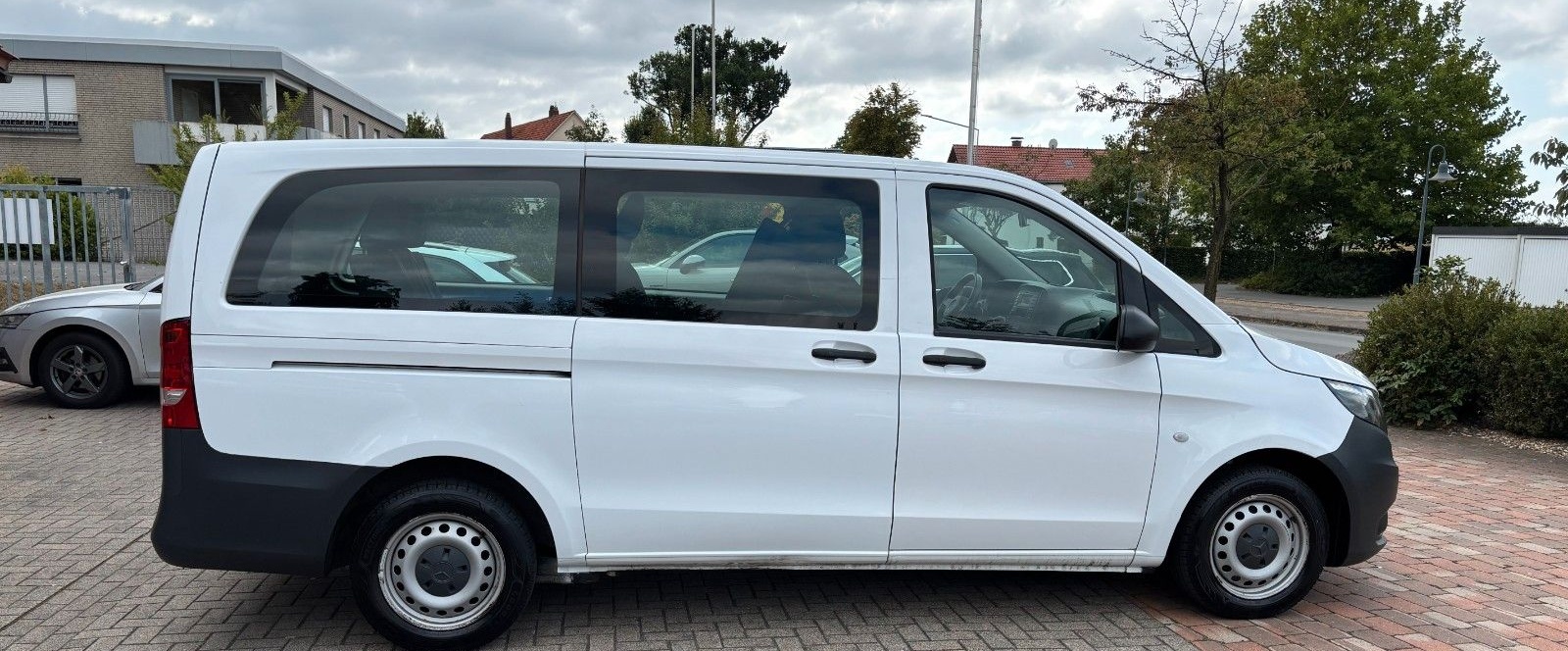 Mercedes-Benz Vito Tourer Extralang 111 CDI Pro FWD+8.Siter+Kl foto 2