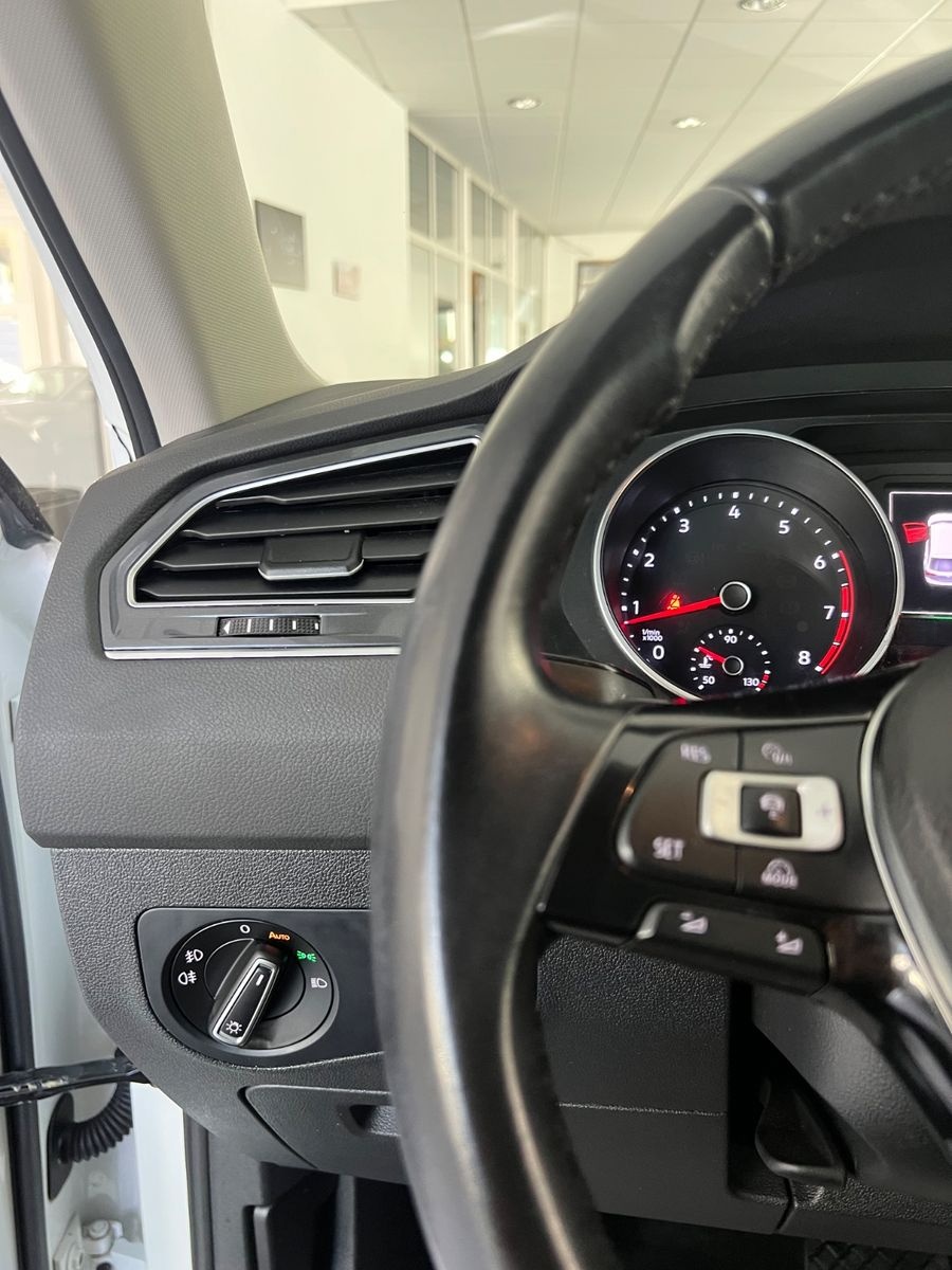 Volkswagen Tiguan 1.4TSI DSG Comfortline *LED*NAVI* 1.HAND* foto 16