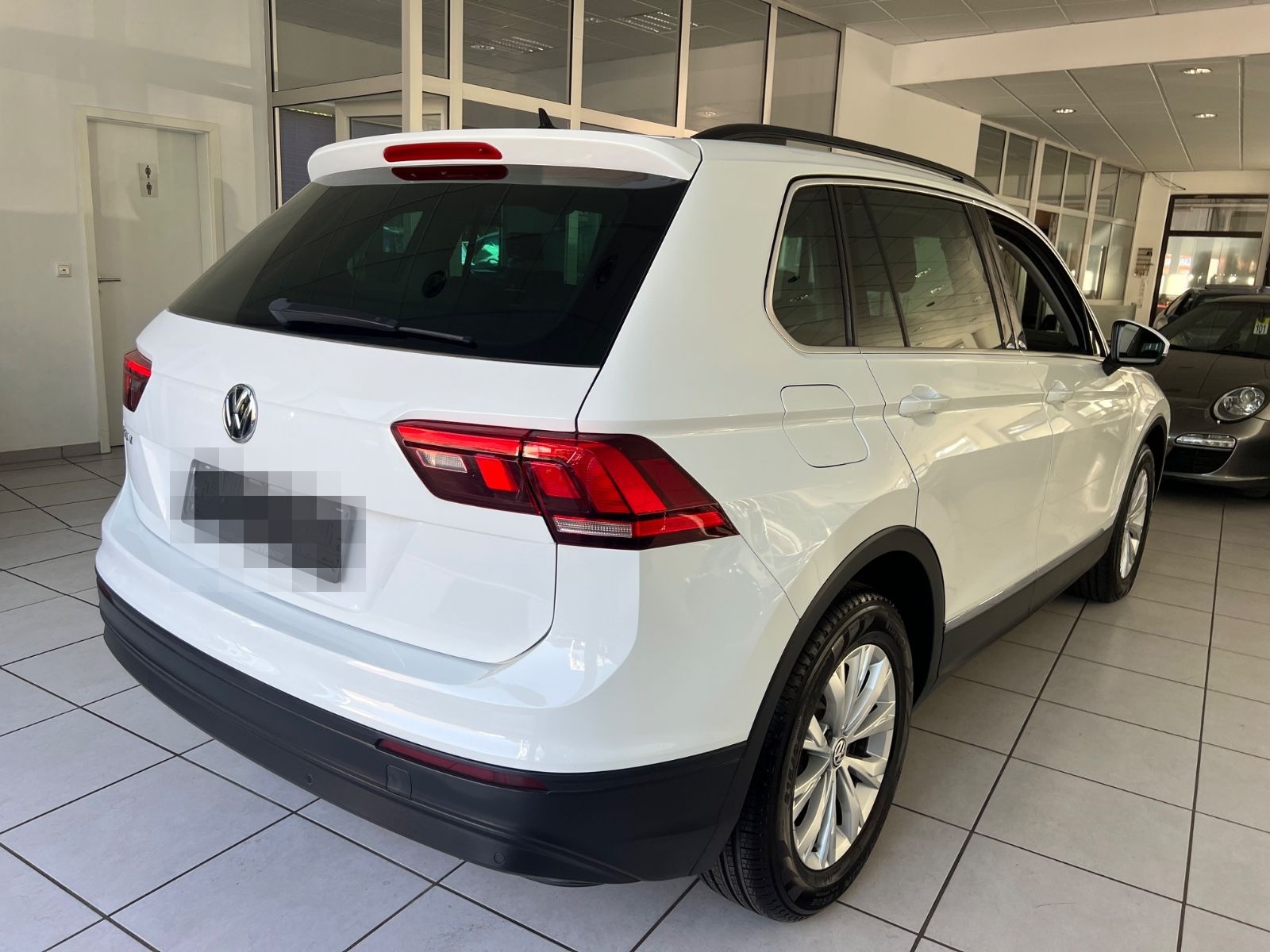 Volkswagen Tiguan 1.4TSI DSG Comfortline *LED*NAVI* 1.HAND* foto 5