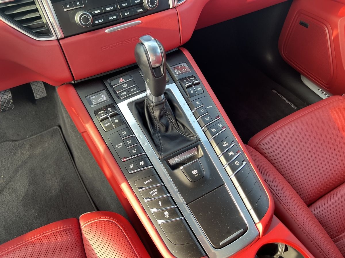 Porsche Macan Turbo LED Leder Bose Kamera foto 12