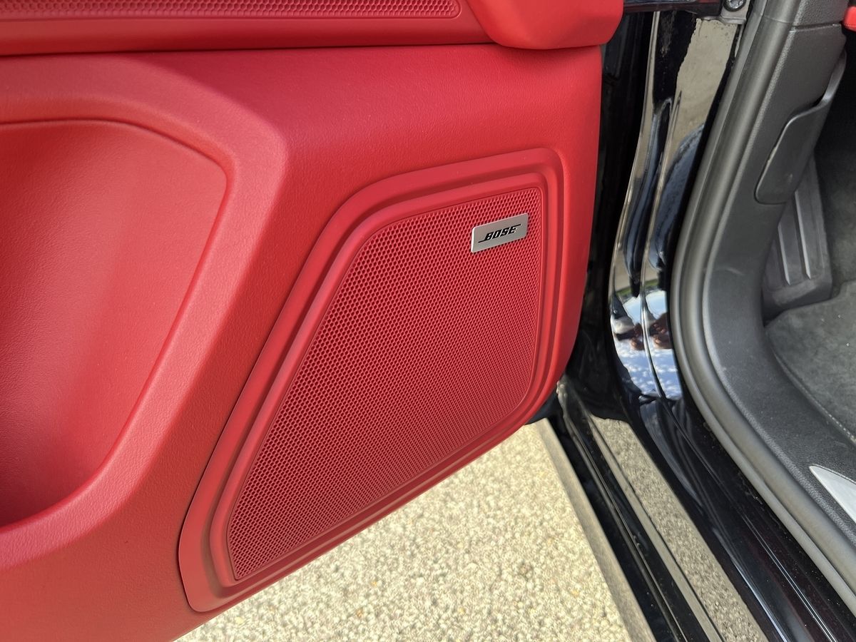 Porsche Macan Turbo LED Leder Bose Kamera foto 17