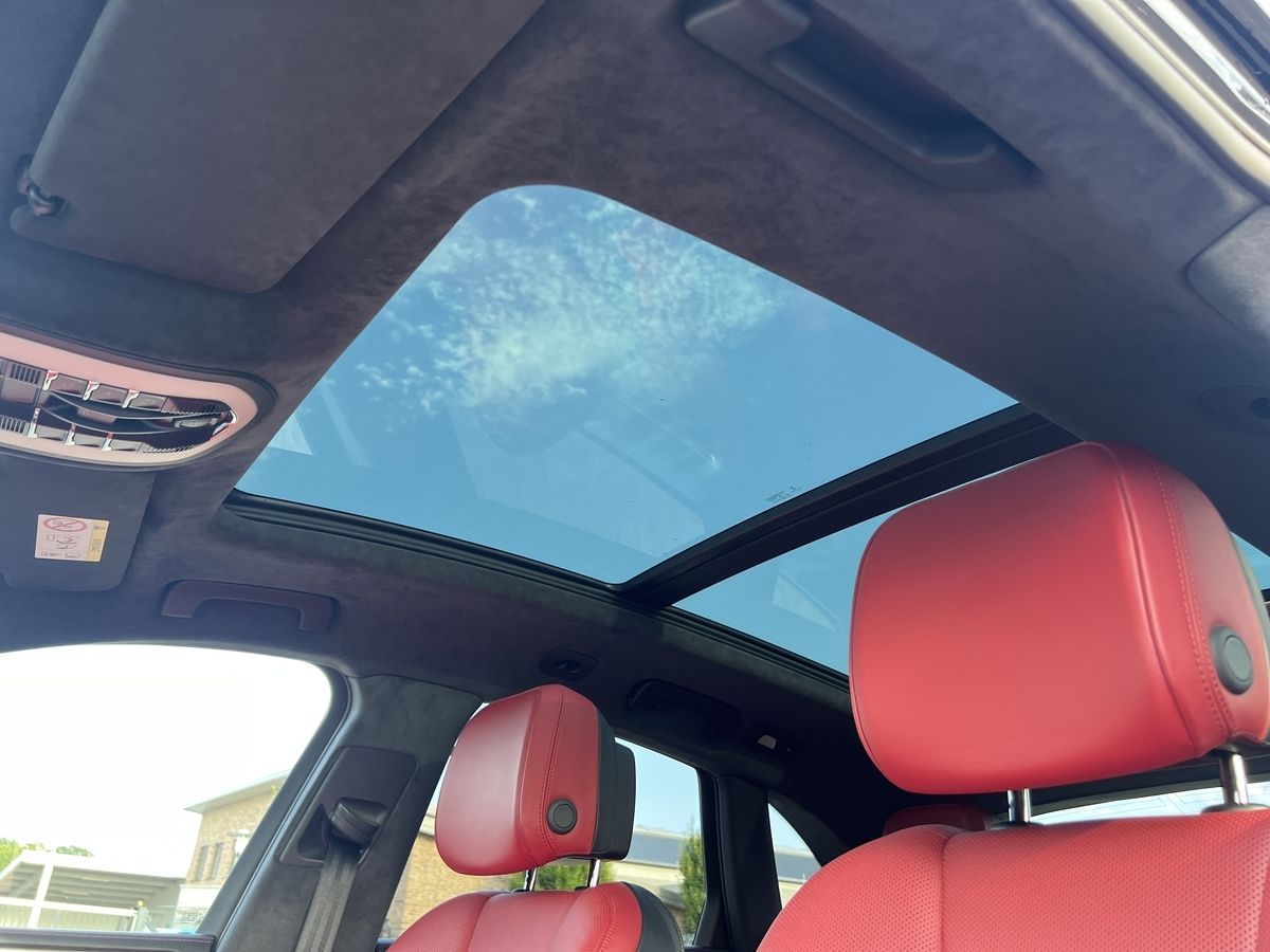 Porsche Macan Turbo LED Leder Bose Kamera foto 23