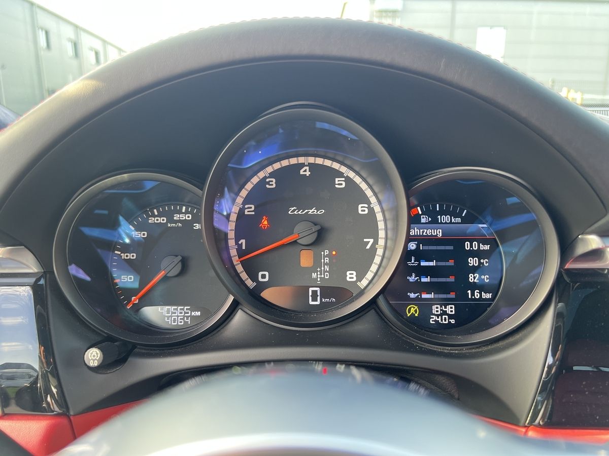 Porsche Macan Turbo LED Leder Bose Kamera foto 10