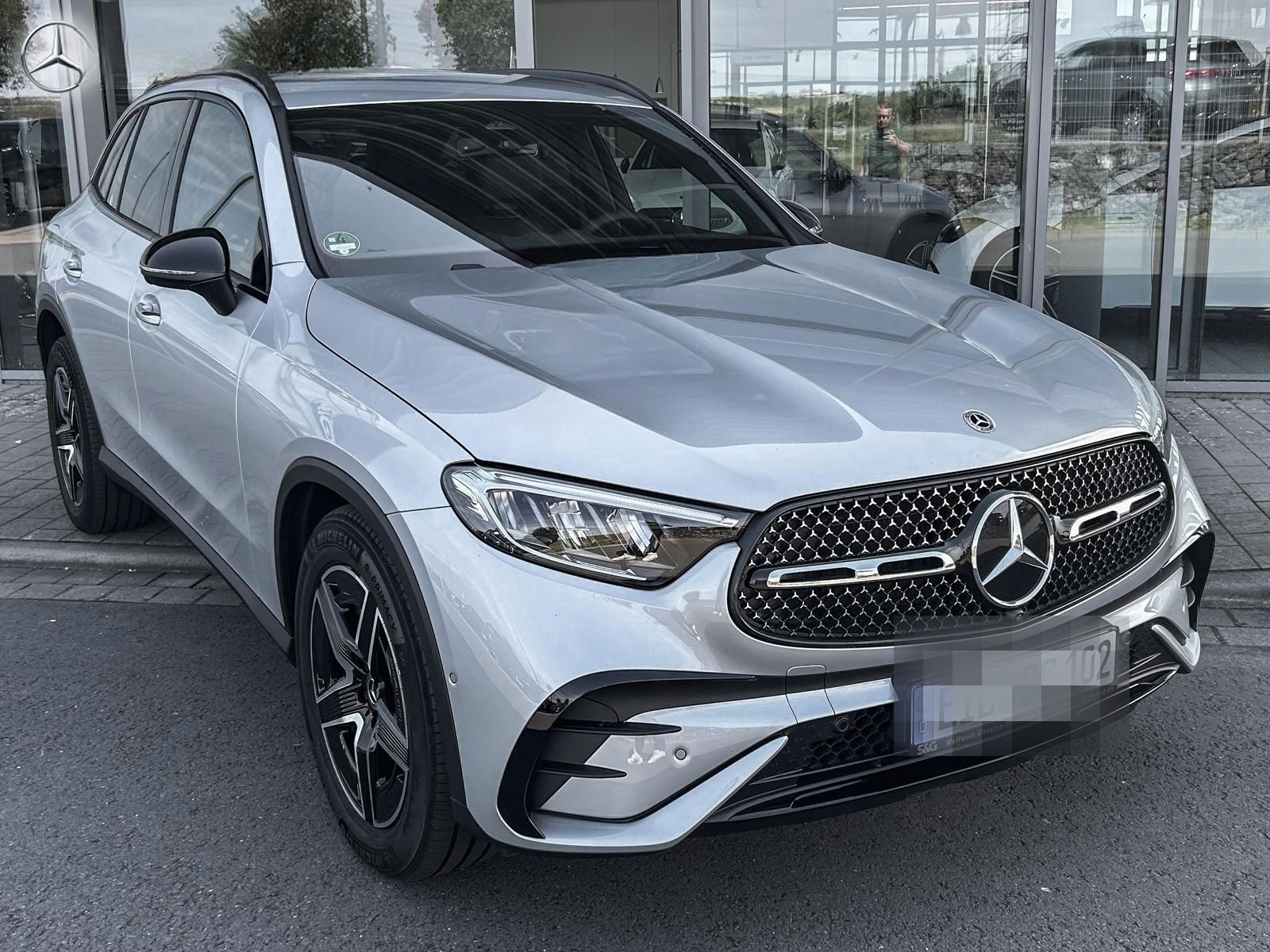 Mercedes-Benz GLC 200 d 4M AMG MBUX+360°+LED+AHK+Night+Distron foto 2