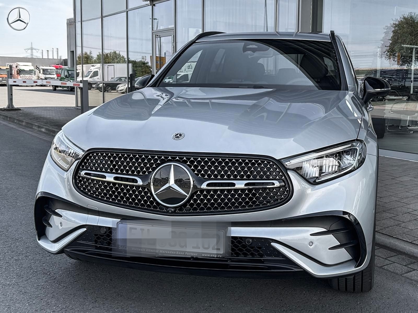 Mercedes-Benz GLC 200 d 4M AMG MBUX+360°+LED+AHK+Night+Distron foto 4