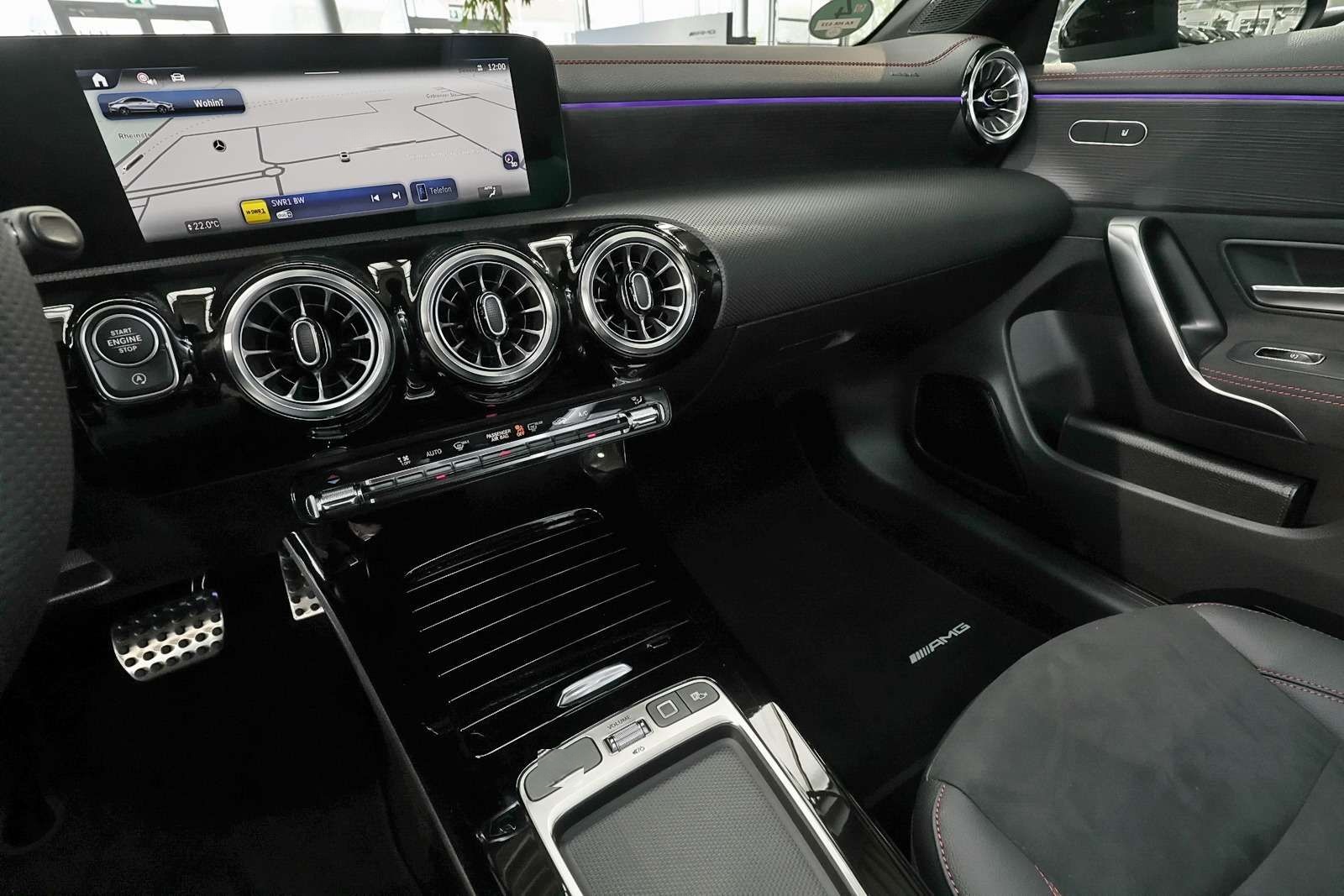 Mercedes-Benz CLA 200 Coupé AMG Distronic+360°+LED+Pano+Totwi foto 9