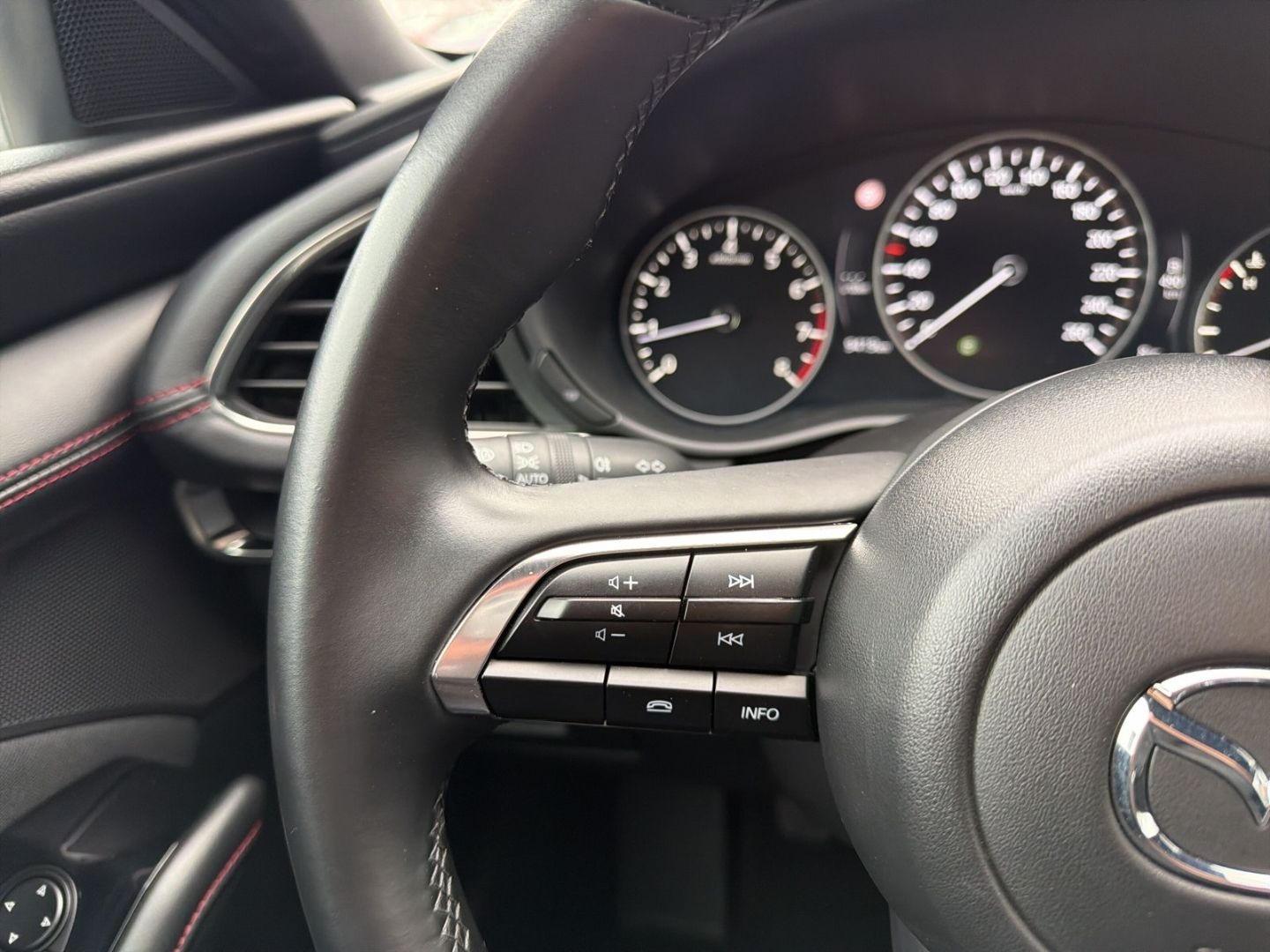 Mazda 3 e-SKYACTIV G 140 6MT Homura HUD Navi LED ACC A foto 25