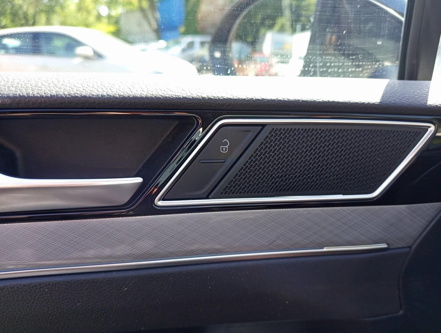 Volkswagen Passat Variant R-Line 2.0 TDI DSG*HARMAN-KARDON* foto 9