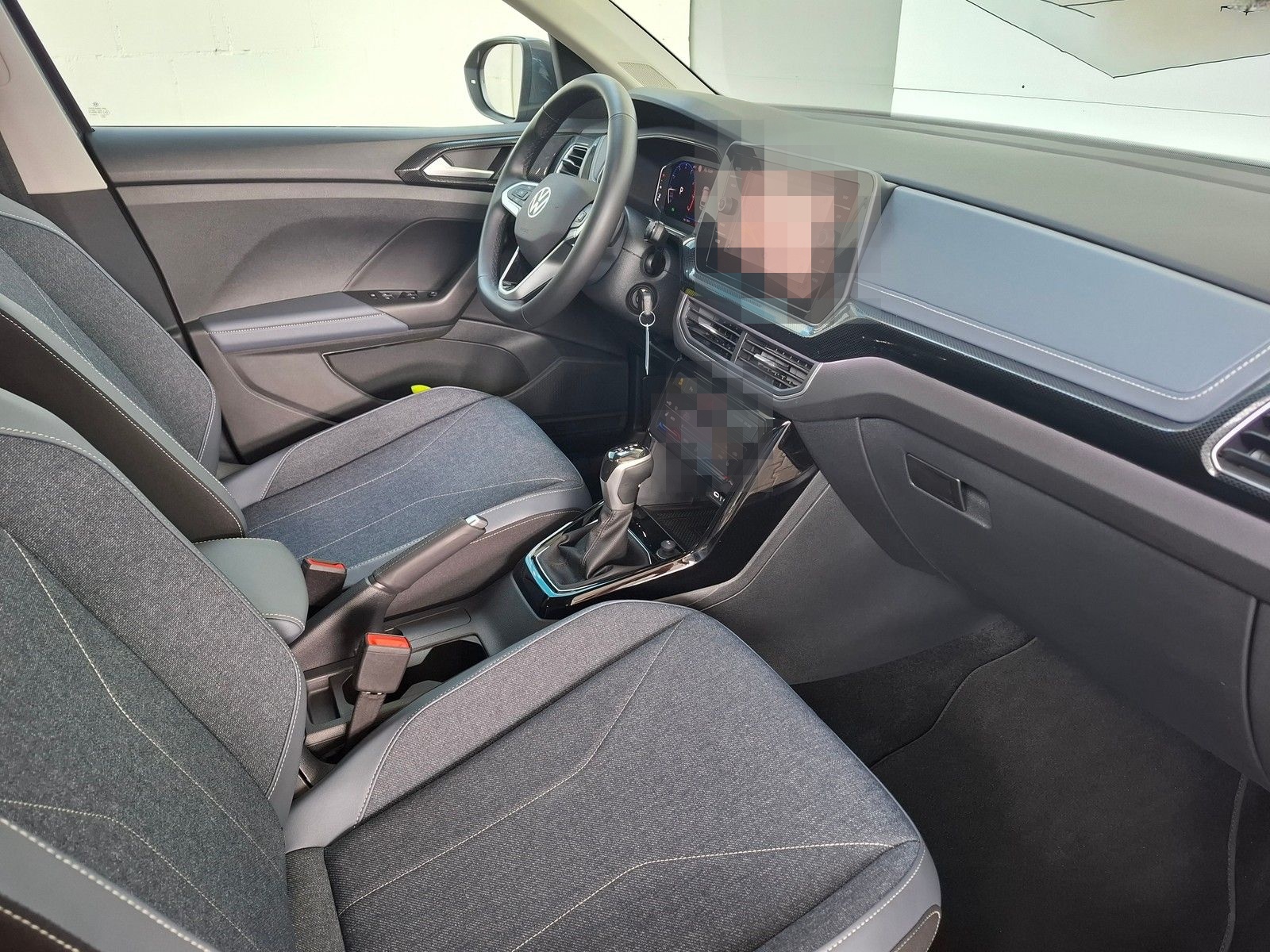 Volkswagen T-Cross Style 1.0 TSI DSG AHK + IQ.Light + ACC foto 10