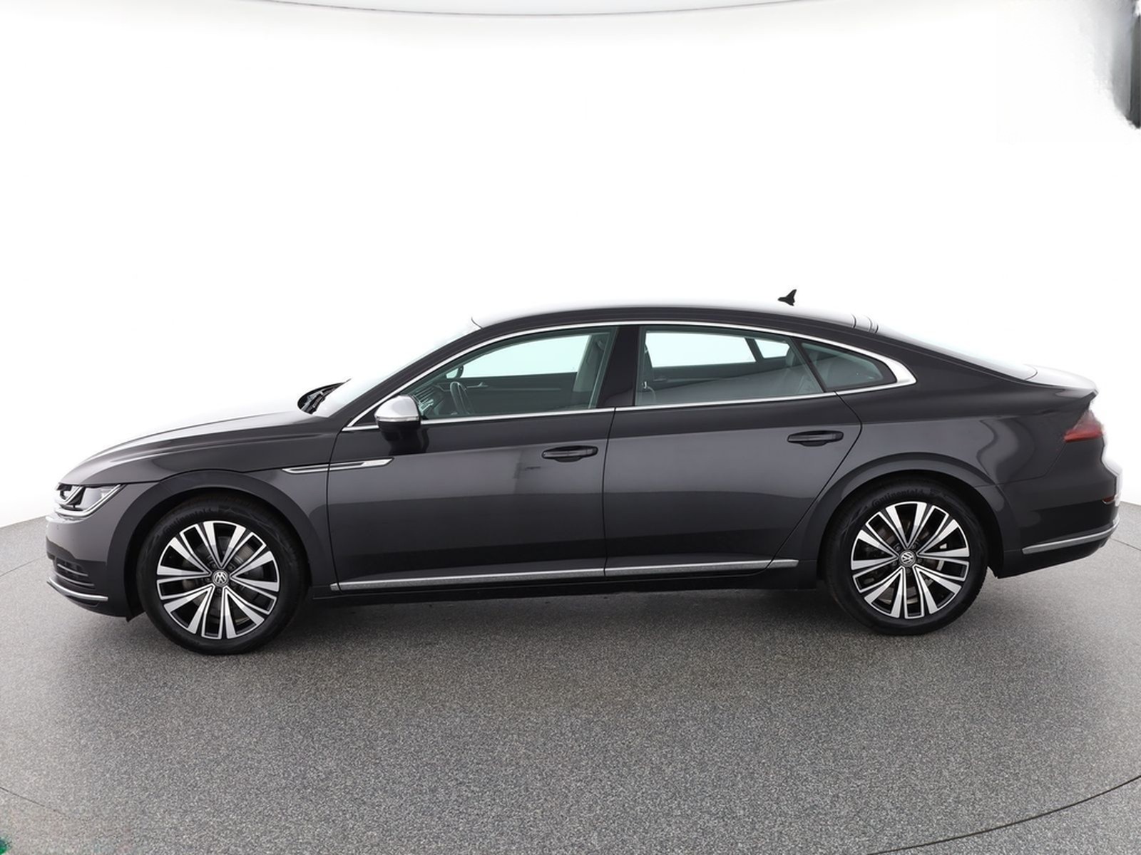 Volkswagen Arteon 2.0 TSI ELEGANCE MASSAGE,KAMERA,KEYLESS foto 2
