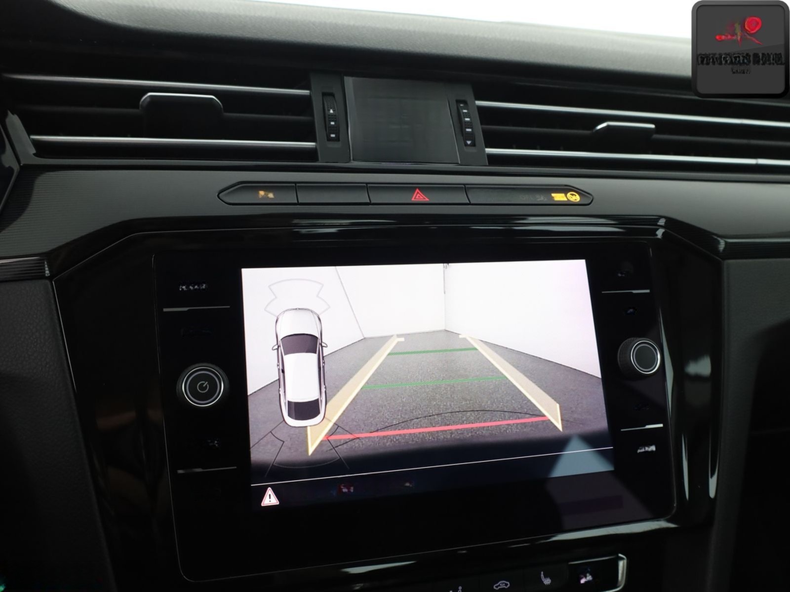 Volkswagen Arteon 2.0 TSI ELEGANCE MASSAGE,KAMERA,KEYLESS foto 17