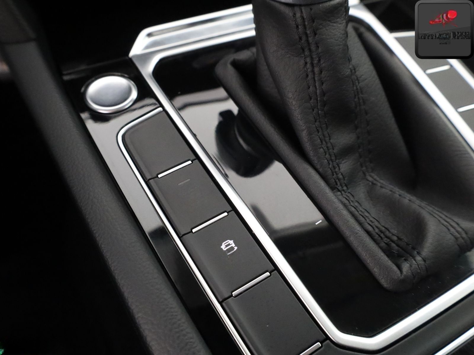 Volkswagen Arteon 2.0 TSI ELEGANCE MASSAGE,KAMERA,KEYLESS foto 21