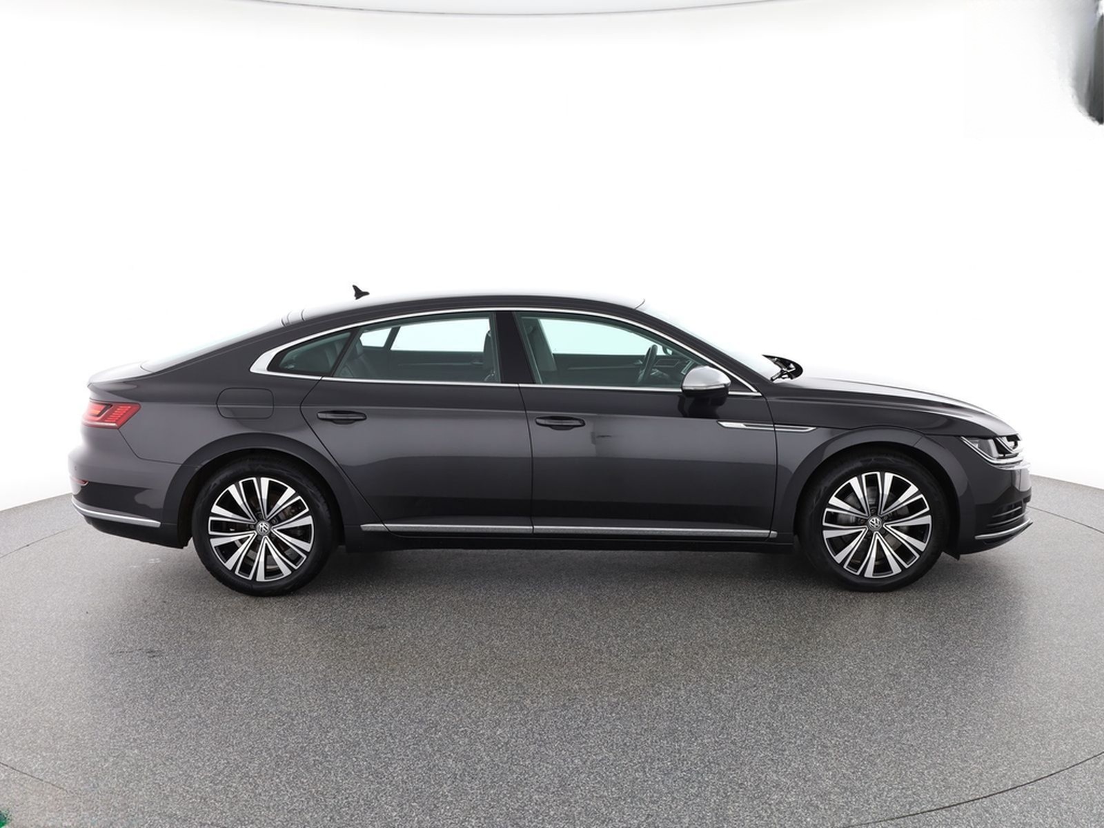 Volkswagen Arteon 2.0 TSI ELEGANCE MASSAGE,KAMERA,KEYLESS foto 6