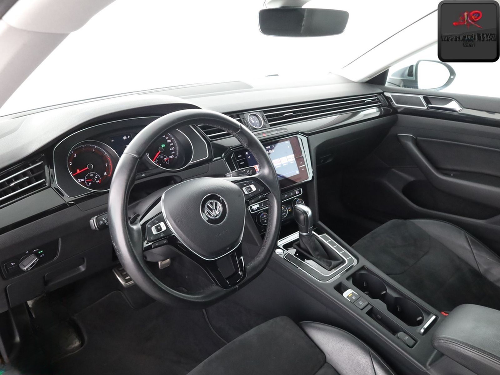 Volkswagen Arteon 2.0 TSI ELEGANCE MASSAGE,KAMERA,KEYLESS foto 9