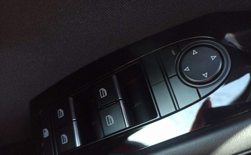 Mazda 3 e-SKYACTIV-G 140 M HYBRID Aut. EXCLUSIVE-LINE foto 16