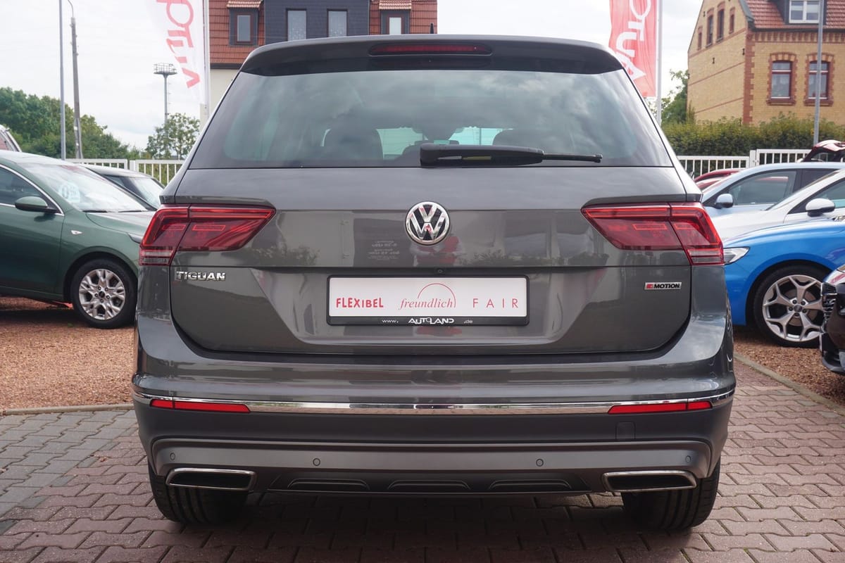 Volkswagen Tiguan 2.0 TSI Highline DSG 4Motion LED Navi 360 foto 3