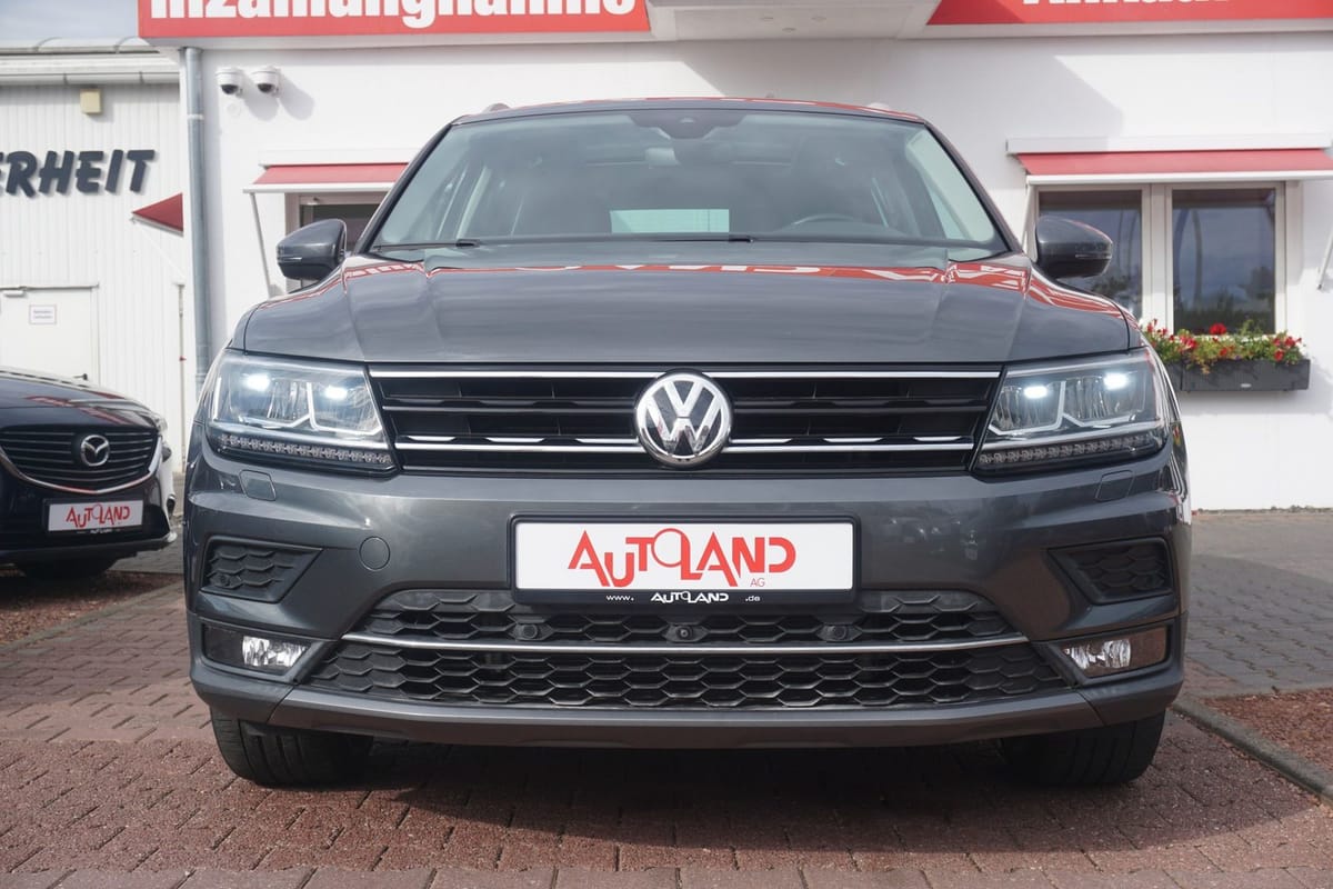 Volkswagen Tiguan 2.0 TSI Highline DSG 4Motion LED Navi 360 foto 5
