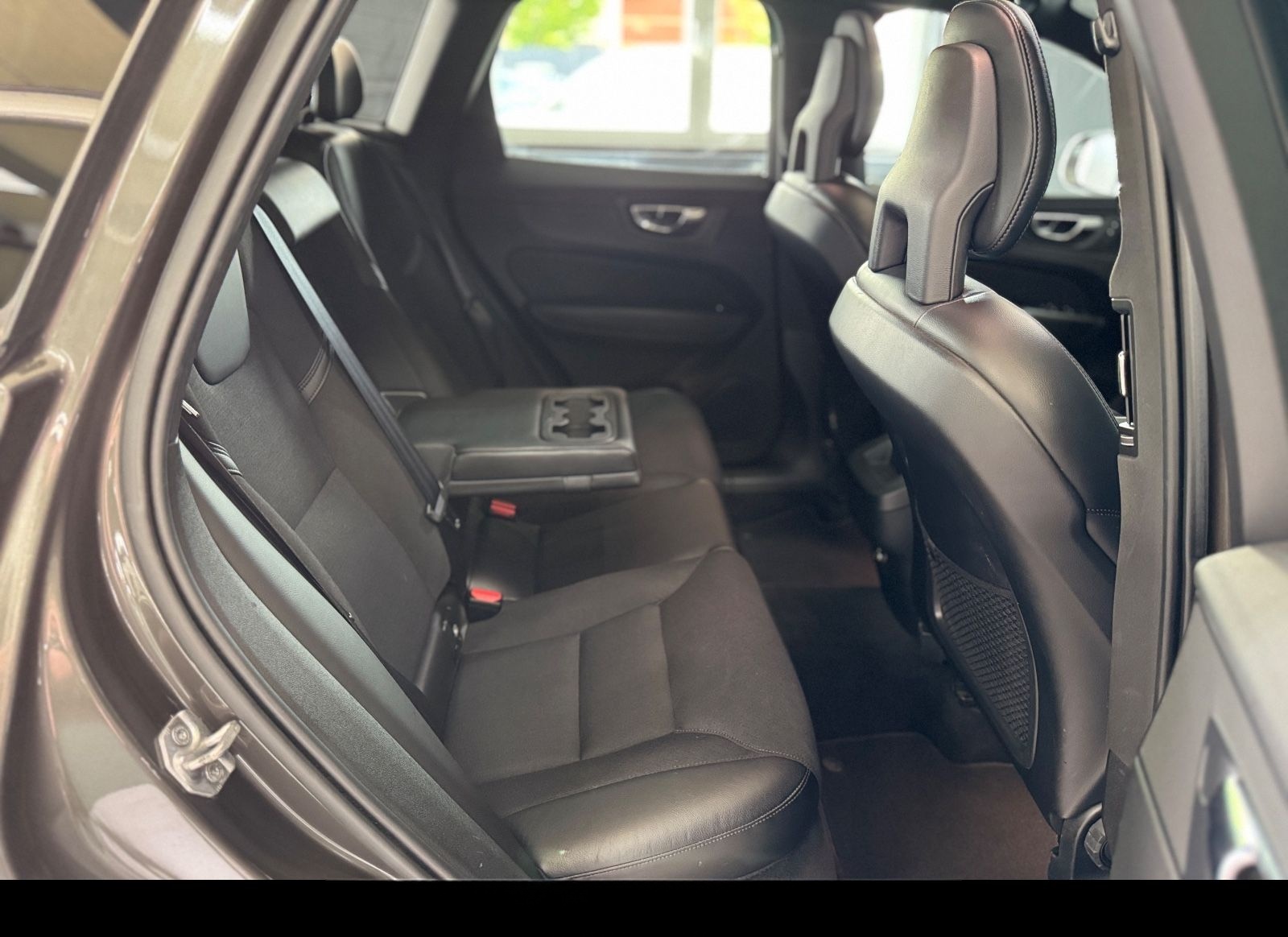 Volvo XC 60 XC60 Momentum AWD LED / Panoramadach foto 17