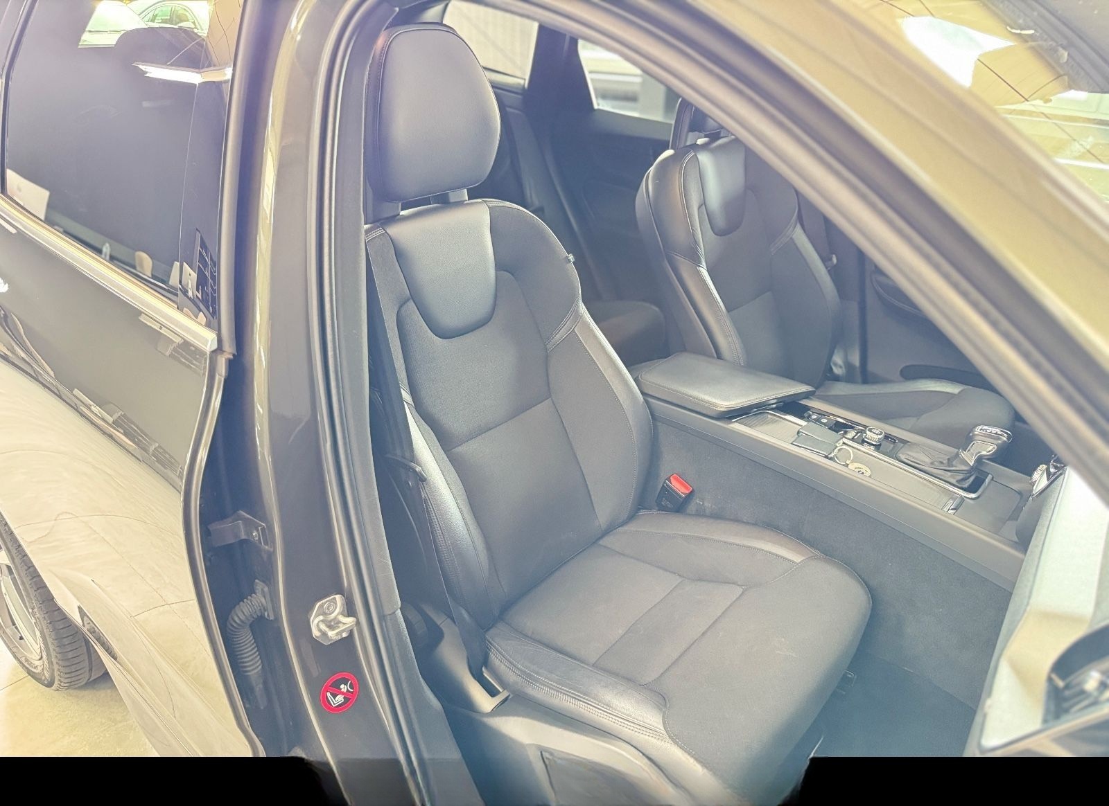 Volvo XC 60 XC60 Momentum AWD LED / Panoramadach foto 18