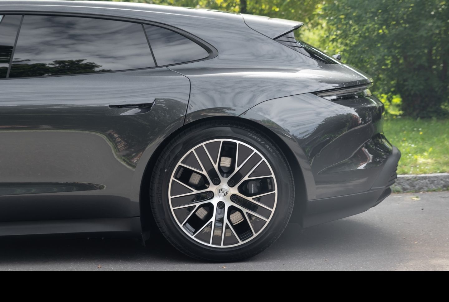 Porsche Taycan Sport Turismo InnoDrive Performancebatter foto 16