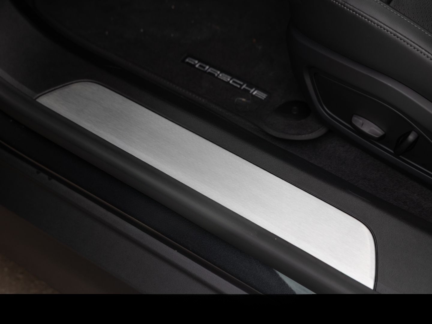 Porsche Taycan Sport Turismo InnoDrive Performancebatter foto 20