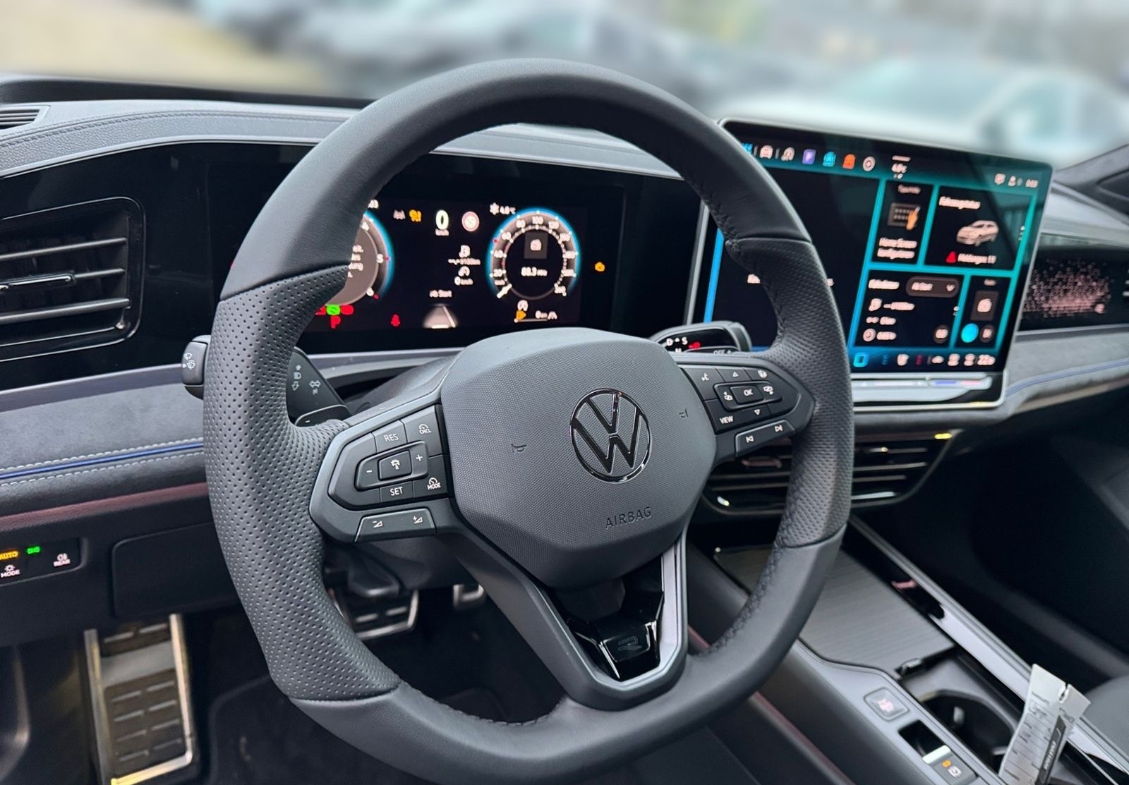 Volkswagen Passat Variant 2.0 TDI DSG R-Line *NAVI*AHK*ALU* foto 9