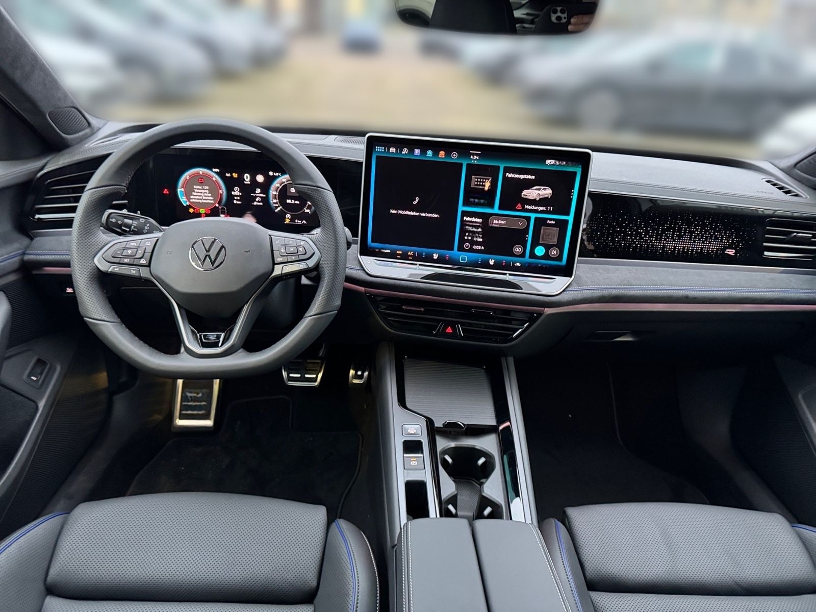 Volkswagen Passat Variant 2.0 TDI DSG R-Line *NAVI*AHK*ALU* foto 10