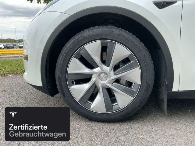 Tesla Model Y Long Range AWD foto 7