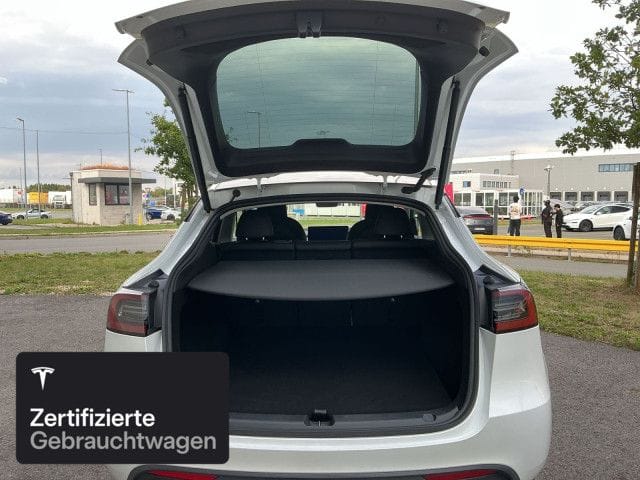 Tesla Model Y Long Range AWD foto 9