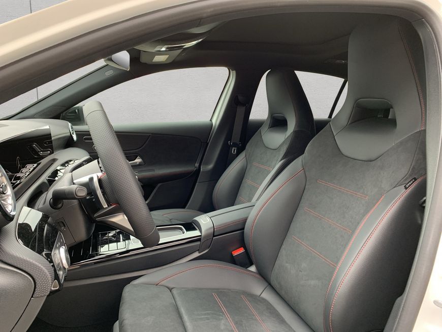 Mercedes-Benz A 200 d  AMG Adv. Plus Pano Multibeam Standheizu foto 9