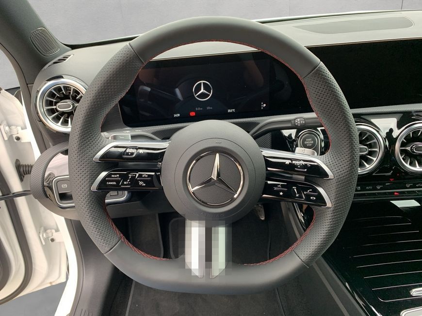 Mercedes-Benz A 200 d  AMG Adv. Plus Pano Multibeam Standheizu foto 10