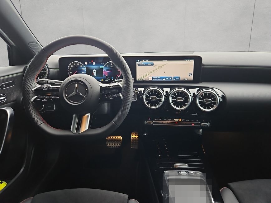 Mercedes-Benz A 200 d  AMG Adv. Plus Pano Multibeam Standheizu foto 12