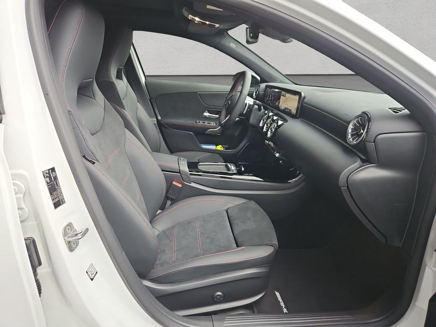Mercedes-Benz A 200 d  AMG Adv. Plus Pano Multibeam Standheizu foto 17