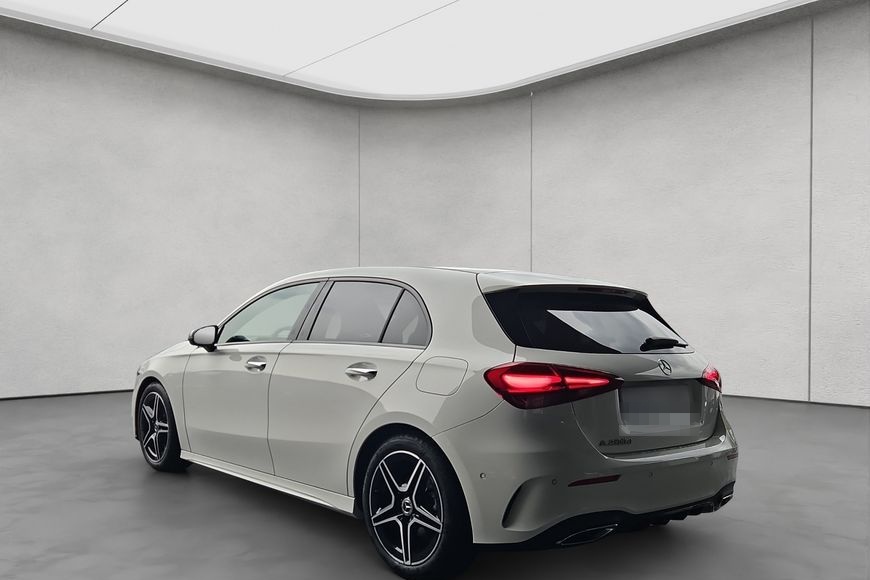 Mercedes-Benz A 200 d  AMG Adv. Plus Pano Multibeam Standheizu foto 3