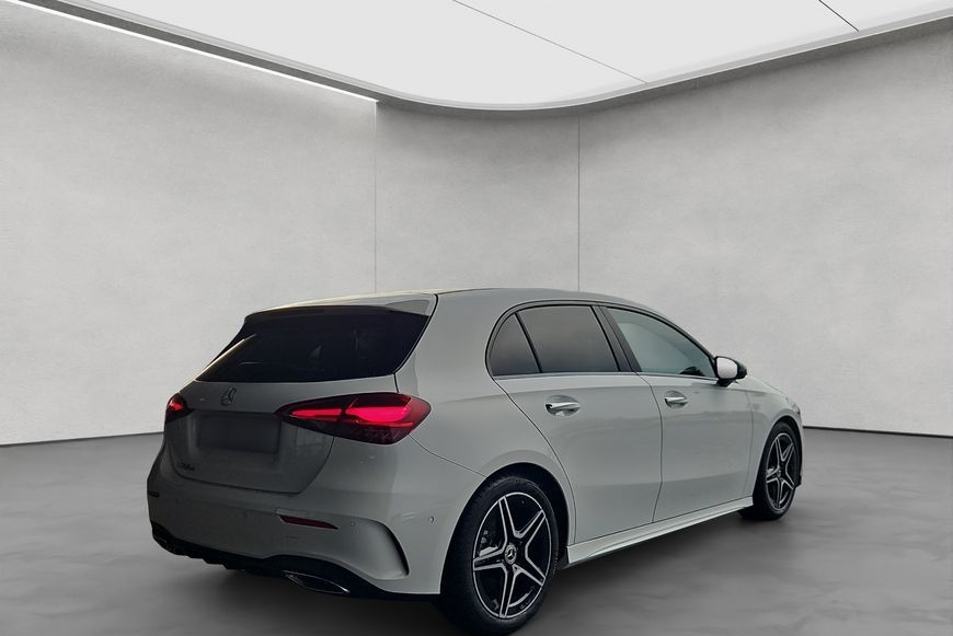 Mercedes-Benz A 200 d  AMG Adv. Plus Pano Multibeam Standheizu foto 4