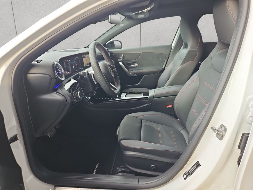 Mercedes-Benz A 200 d  AMG Adv. Plus Pano Multibeam Standheizu foto 8
