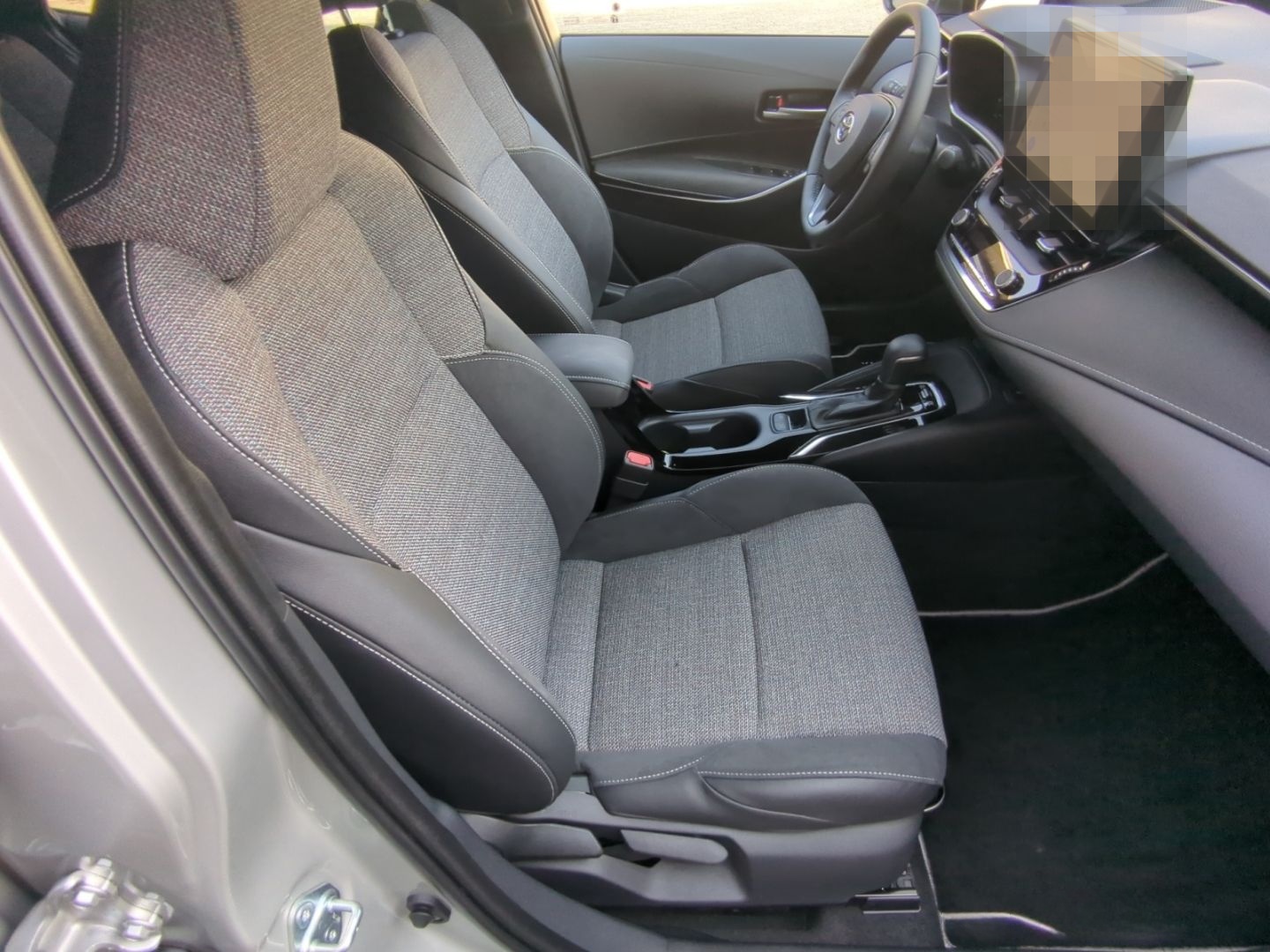Toyota Corolla Hybrid 1.8 EU6e (Syst.140 PS) 5-Türer Te foto 16
