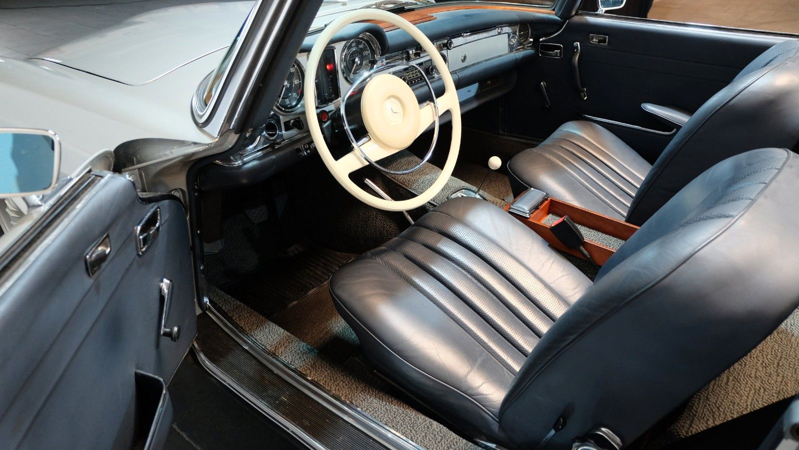 Mercedes-Benz 280 SL Pagode Automatik Einzelstück & Spaßfaktor foto 22