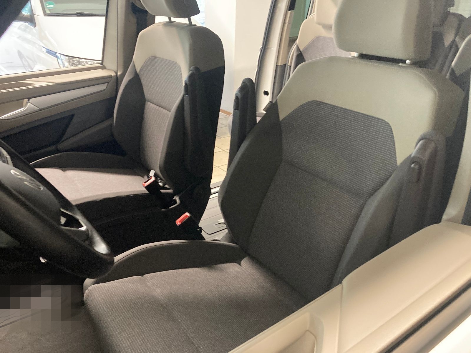 Volkswagen T7 Multivan 2.0 TSI LR 7-Sitze Head up foto 17