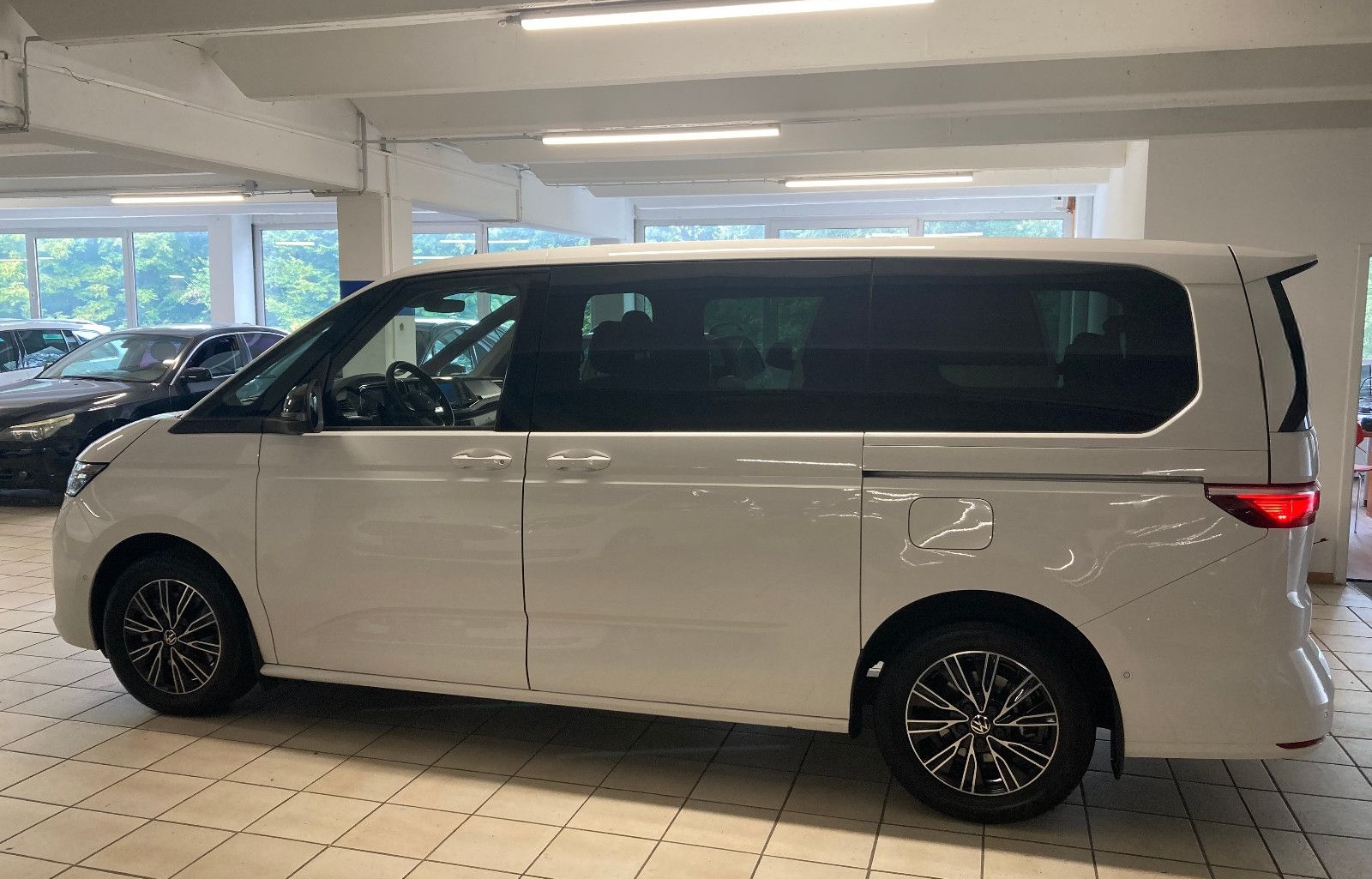 Volkswagen T7 Multivan 2.0 TSI LR 7-Sitze Head up foto 3