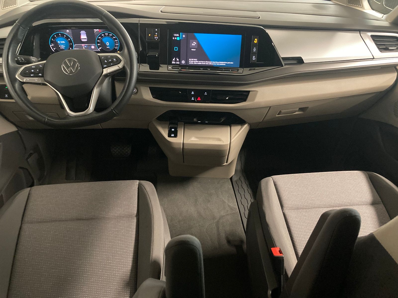 Volkswagen T7 Multivan 2.0 TSI LR 7-Sitze Head up foto 10