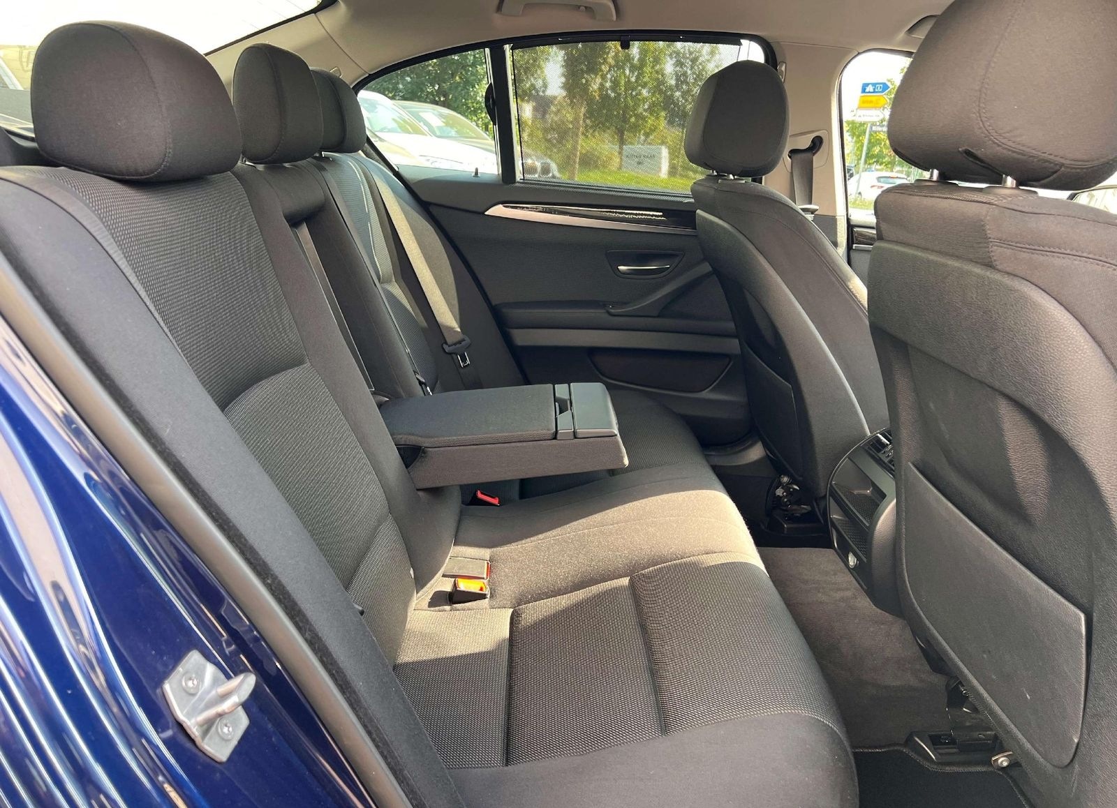 BMW 520 d xDrive foto 11
