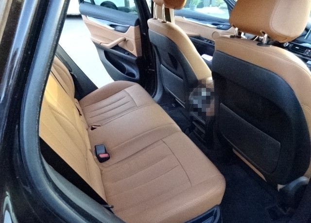 BMW X6 xDrive50i foto 12