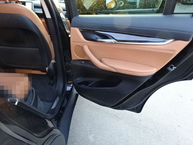 BMW X6 xDrive50i foto 13