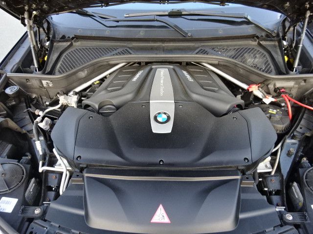 BMW X6 xDrive50i foto 8