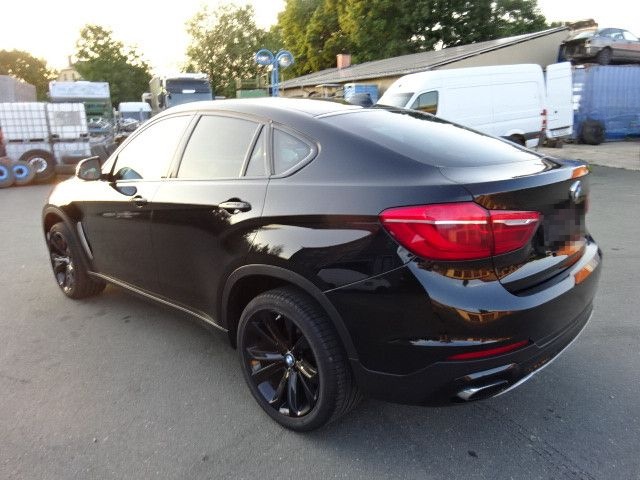 BMW X6 xDrive50i foto 9