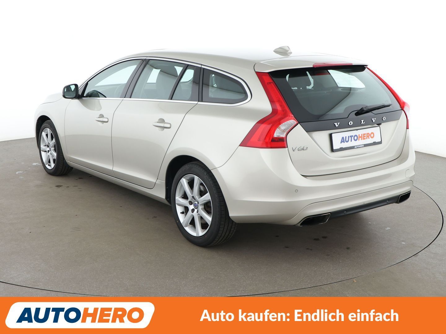Volvo V60 2.0 T6 Momentum AWD Aut. XENON TEMPO PDC SHZ foto 3