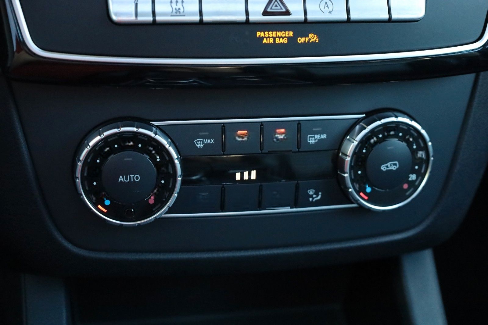 Mercedes-Benz GLE 350 d 4Matic/AMG-LINE/PANO/DISTRONIC/360°/AH foto 17